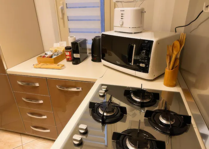 Two Bedroom Appartment - 3 min Metro Conca D'Oro by ORPI RENT